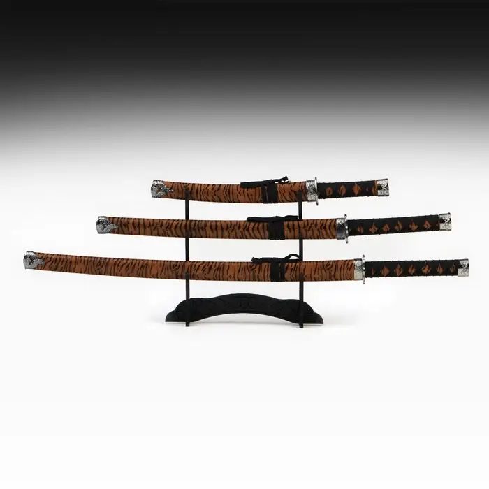 Макет оружия &laquo;Сувенирные катаны на подставке 3в1. Тайго&raquo;, подарочный набор, 47 см; 79 см; 105 см, ножны под тигра