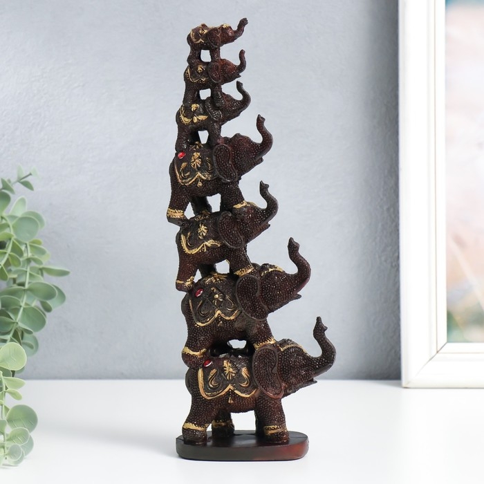 Сувенир полистоун Сувенир полистоун "Семь слонов в пирамиде" коричневый 5,3х10х29 см