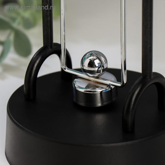 Маятник Маятник "Шаровая молния" 20х16х11 см