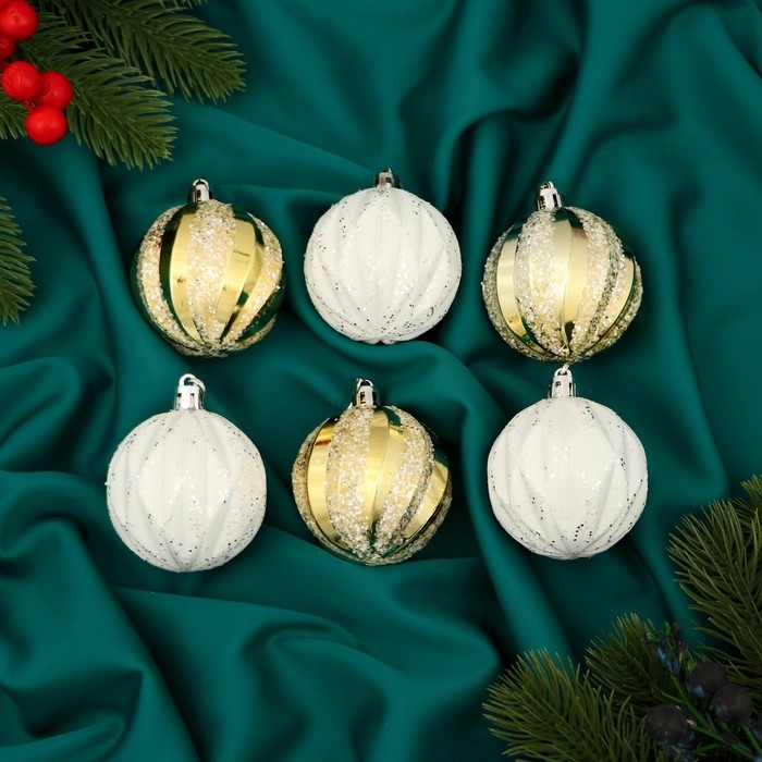 Набор шаров пластик d-5,5 см, 6 шт Набор шаров пластик d-5,5 см, 6 шт "Зимнее сияние" белый золото
