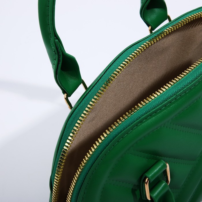 Сумка женская на клапане, цвет зелёный
