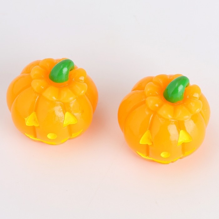 Миниатюра кукольная «Страшная тыква», набор 2 шт., размер 1 шт. — 2 × 2,2 × 2 см