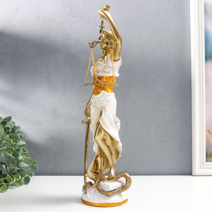 Сувенир полистоун Сувенир полистоун "Богиня Фемида - Правосудие" белый с золотом 38х9х9 см