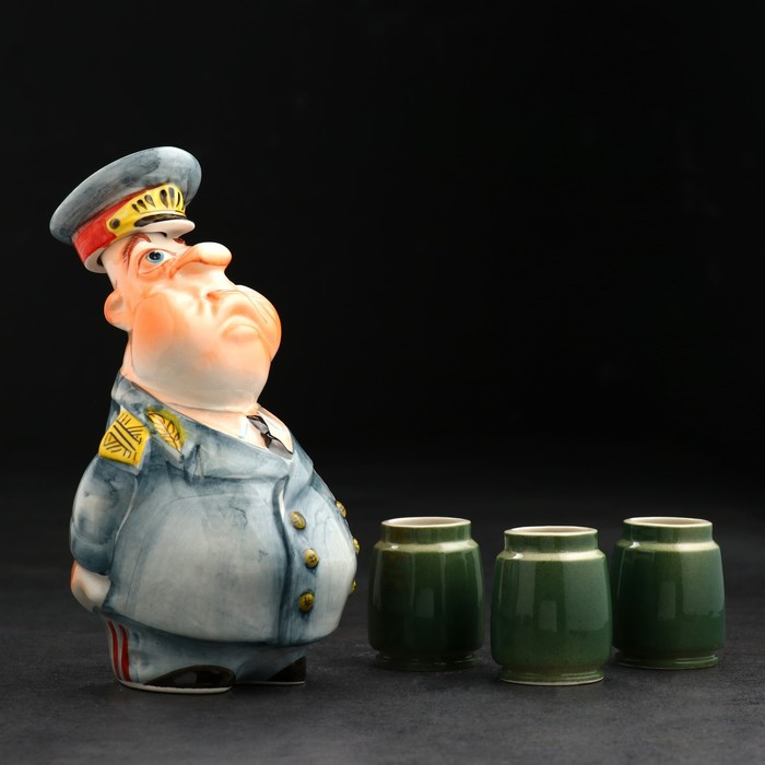 Набор фарфоровый: штоф «Генерал», 0.5 л + 3 рюмки, гильза Набор фарфоровый: штоф «Генерал», 0.5 л + 3 рюмки, гильза