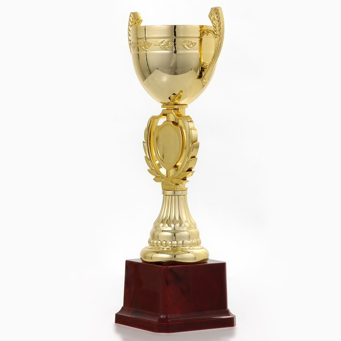 Кубок 081, наградная фигура, золото, подставка пластик, 24,7 х 9,7 х 7,5 см. Кубок 081, наградная фигура, золото, подставка пластик, 24,7 х 9,7 х 7,5 см.