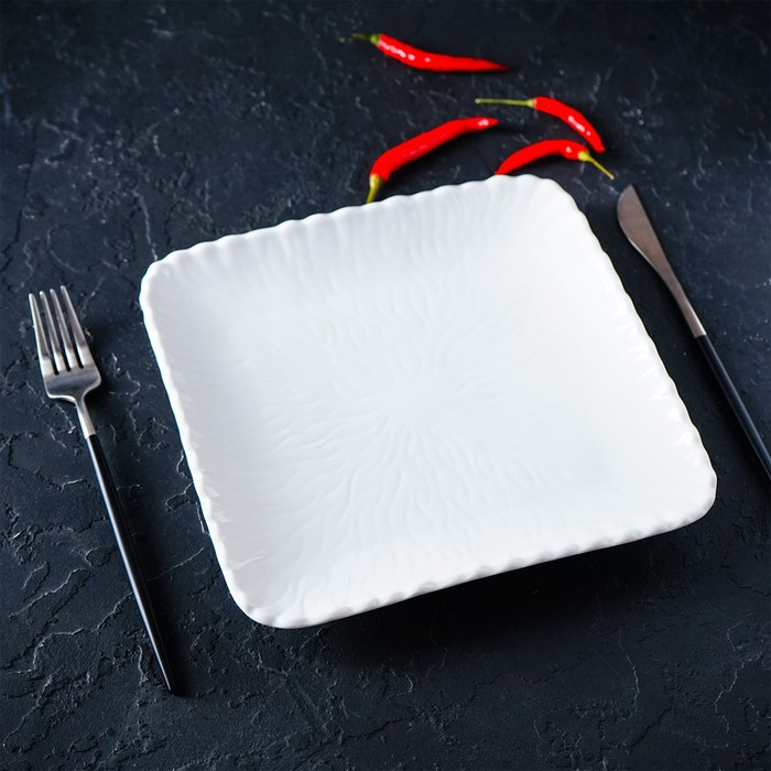 Тарелка фарфоровая пирожковая Magistro «Цветок Бланш», 22,5×22,5 см, цвет белый Тарелка фарфоровая пирожковая Magistro «Цветок Бланш», 22,5×22,5 см, цвет белый