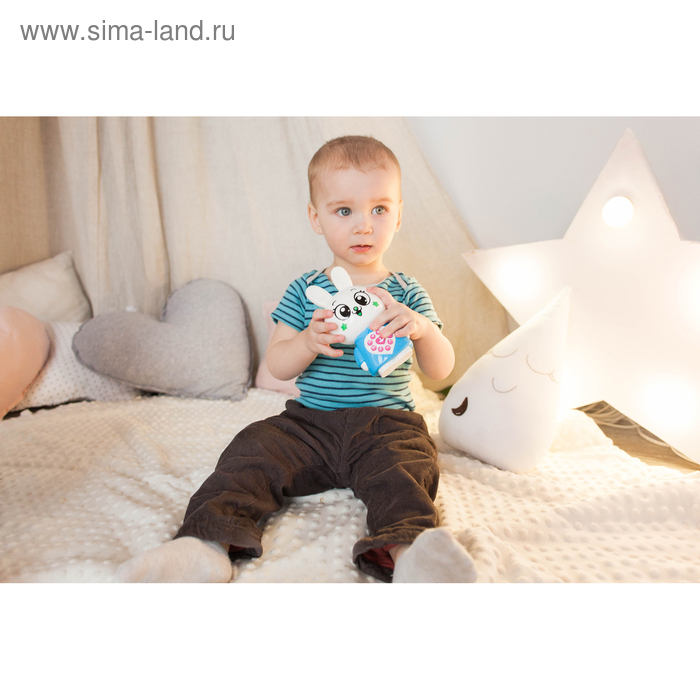 Музыкальная игрушка «Любимый дружок: Зайчик», поёт песни, рассказывает сказки, ушки мигают цветными огоньками