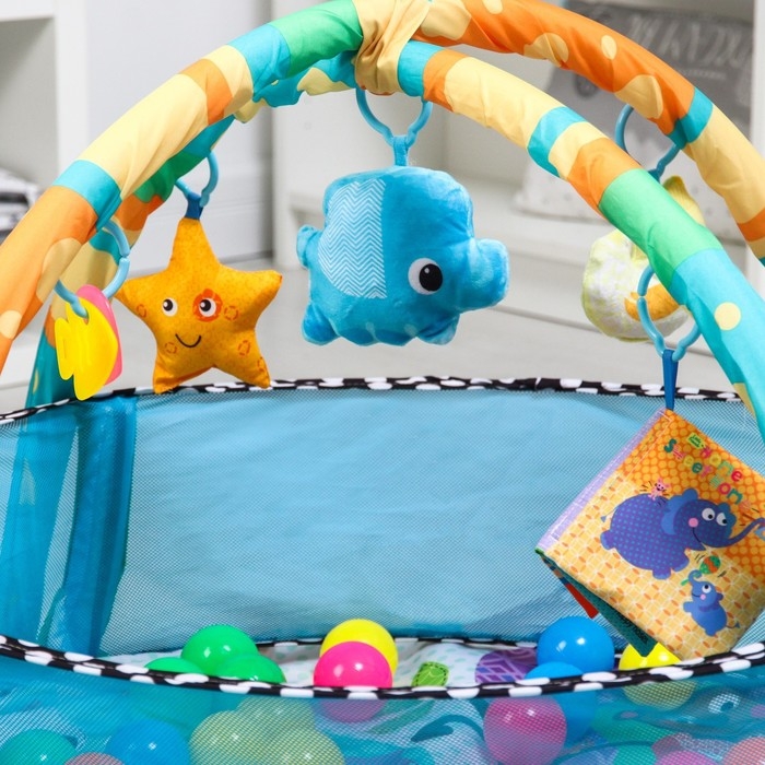 Развивающий коврик «Друзья Африки», бортик, с дугами, голубой, 30 цв. шаров, р - р 77х76х0,5 см. Развивающий коврик «Друзья Африки», бортик, с дугами, голубой, 30 цв. шаров, р - р 77х76х0,5 см.