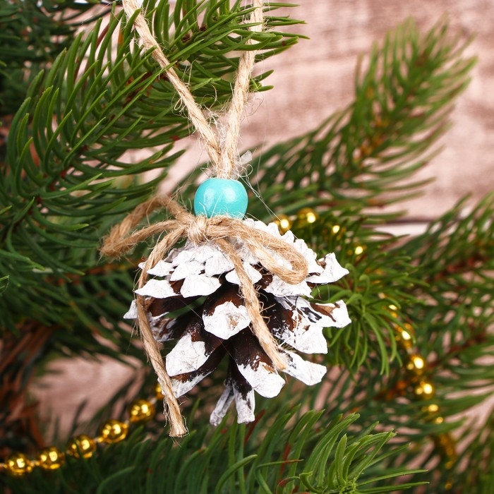 Новогодняя композиция «Шишки с бусинками», набор 6 шт. Новогодняя композиция «Шишки с бусинками», набор 6 шт.