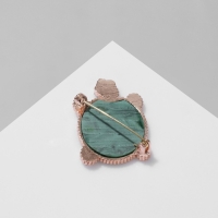 Брошь &laquo;Черепаха&raquo; малахитовая, цвет бело-зелёный в розовом золоте