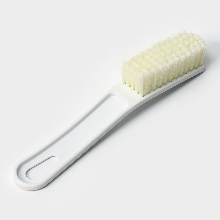 Щётка с ручкой Raccoon Breeze, 19,5×3 см, ворс 7,5×2,6×2 см Щётка с ручкой Raccoon Breeze, 19,5×3 см, ворс 7,5×2,6×2 см