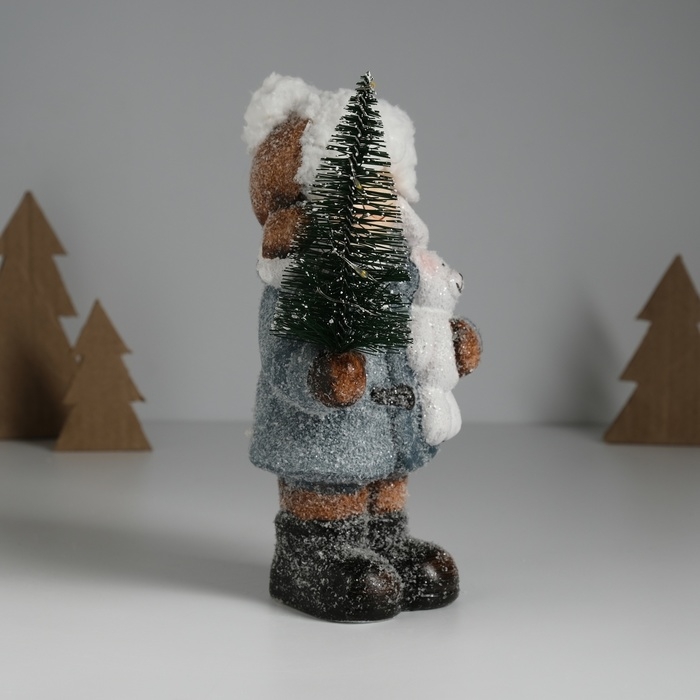 Сувенир керамика свет Сувенир керамика свет "Малыш в сером пальто, с ёлочкой и медведем" 10,5х8,5х19 см