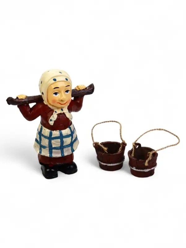 Садовая фигура из полистоуна &laquo;Бабушка с ведрами&raquo;, 20&times;7&times;19 см, Greengo