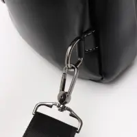 Сумка-слинг муж, 16*5,0*31, осн.отд мол, 1внут кар.прост,нар.кар.клап,1 на мол, дл рем, черн   11072