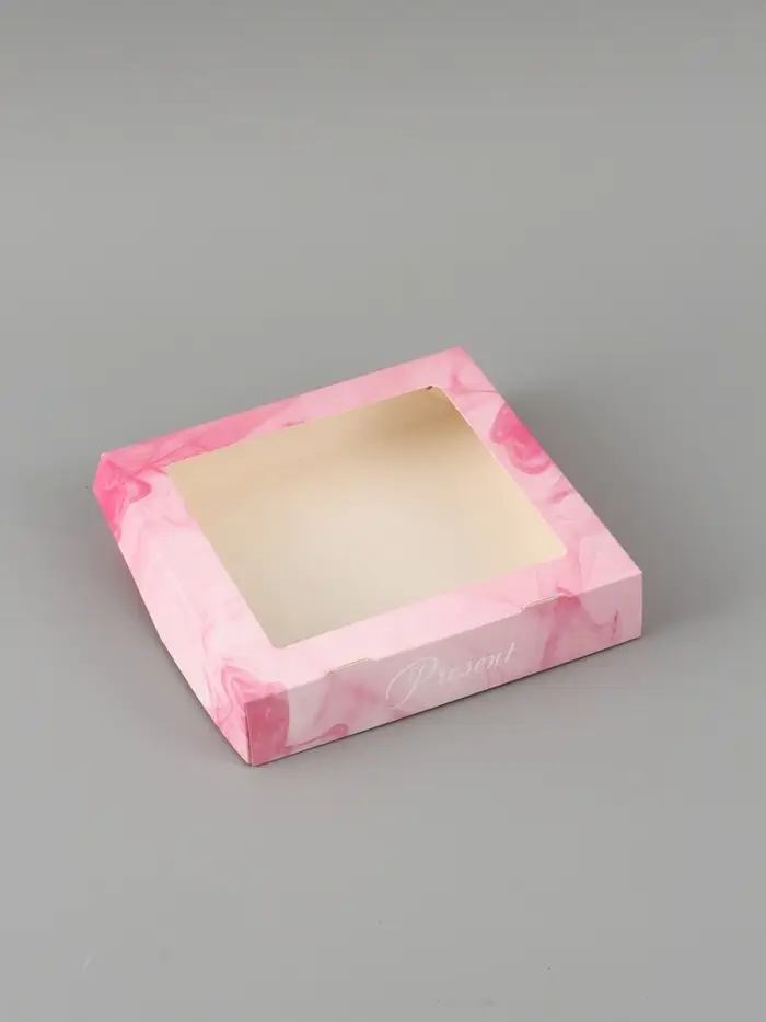 Коробка подарочная с окном &laquo;Подарок&raquo;, 20&times;20&times;4 см, самосборная