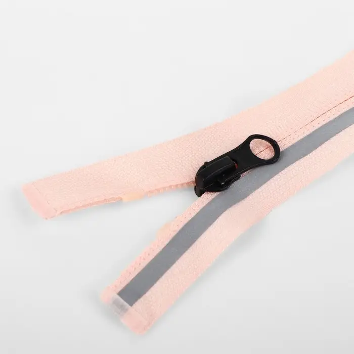 Молния «Спираль», №5, разъёмная, со светоотражающей полосой, замок автомат, 60 см, розовая Молния «Спираль», №5, разъёмная, со светоотражающей полосой, замок автомат, 60 см, розовая