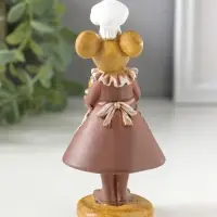 Сувенир полистоун "Мышка-пекарь в тёмном платье, с хлебом" 6х4,5х13 см