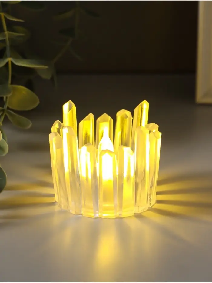 Светодиодная свеча LED - ночник RISALUX &laquo;Снежная королева&raquo;, от батареек 3&times;LR1130, прозрачный, 5.5&times;5.5&times;5 см