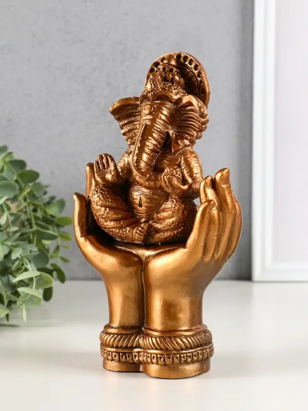 Фигура гипс "Ганеш в руках", высота 21см, бронза