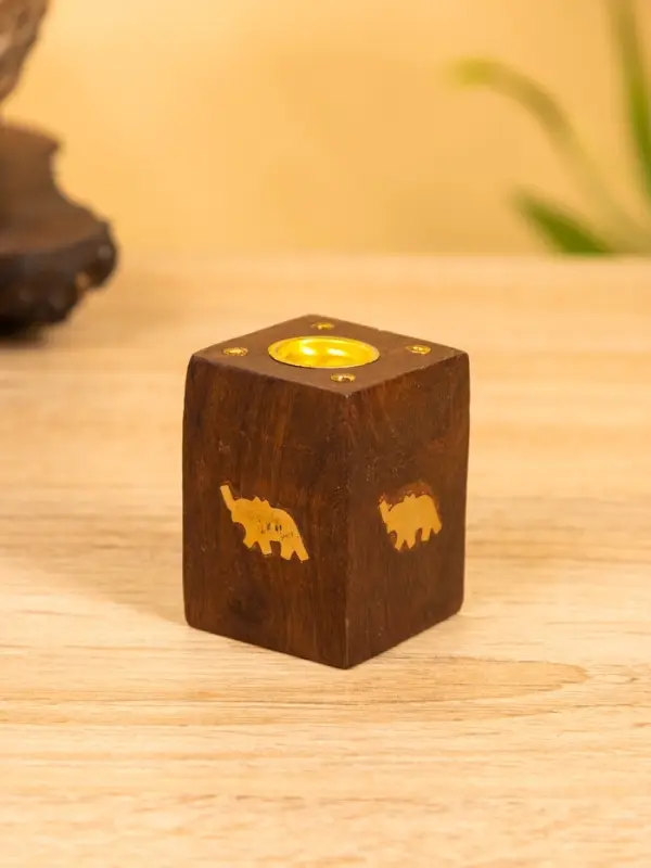 Подставка под благовония &laquo;Слон&raquo;, 4.5&times;4.5&times;5.5 см, дерево шишам