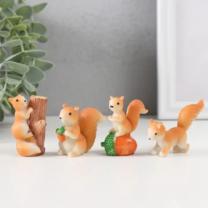 Фигурка полистоун &laquo;Озорная белочка&raquo;, 2&times;5&times;4 см, МИКС