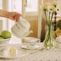 Заварочный чайник SL Home &laquo;Милый дом&raquo;, 900 мл, 21&times;13.8&times;13.5 см, фарфор, белый