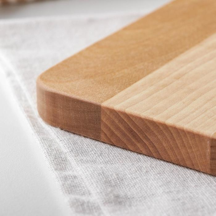 Менажница квадратная Доляна &laquo;Беневенто&raquo;, 18&times;18&times;1,8 см, 2 секции, берёза, пропитана маслом