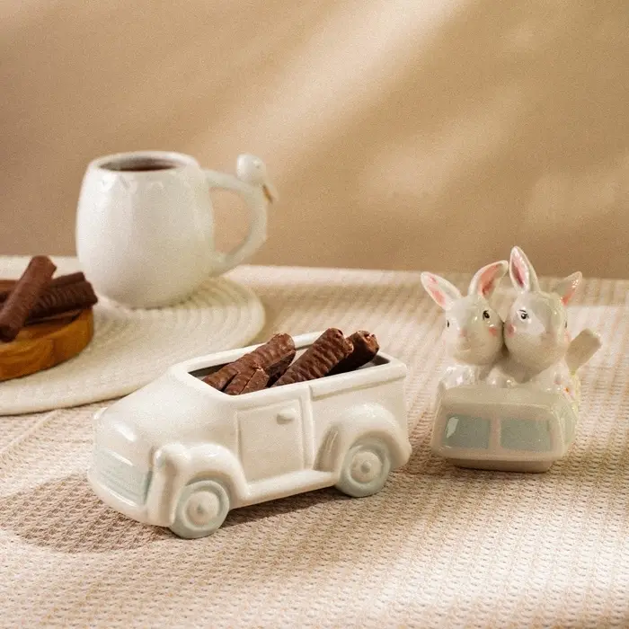 Конфетница SL Home &laquo;Пасхальные кролики&raquo;, 17&times;10.5&times;17 см, доломит, белая