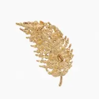 Брошь &laquo;Листочек&raquo;, зелёная в золоте