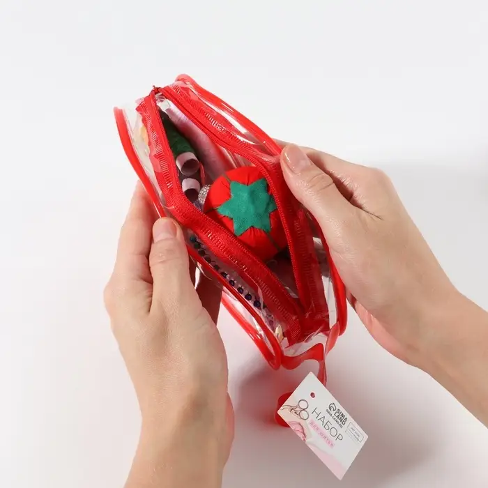 Швейный набор, 74 предмета, в сумочке ПВХ, МИКС