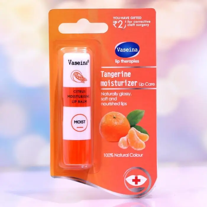 Вазелин для губ с мандарином Вазелин для губ с мандарином