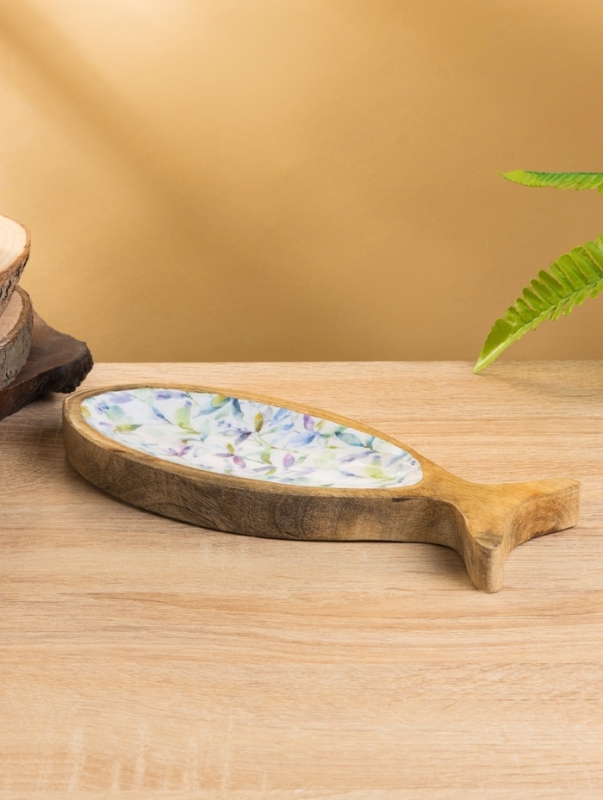 Блюдо в форме рыбки Блюдо в форме рыбки "Оттенки сирени" дерево манго 25,5х10х2 см