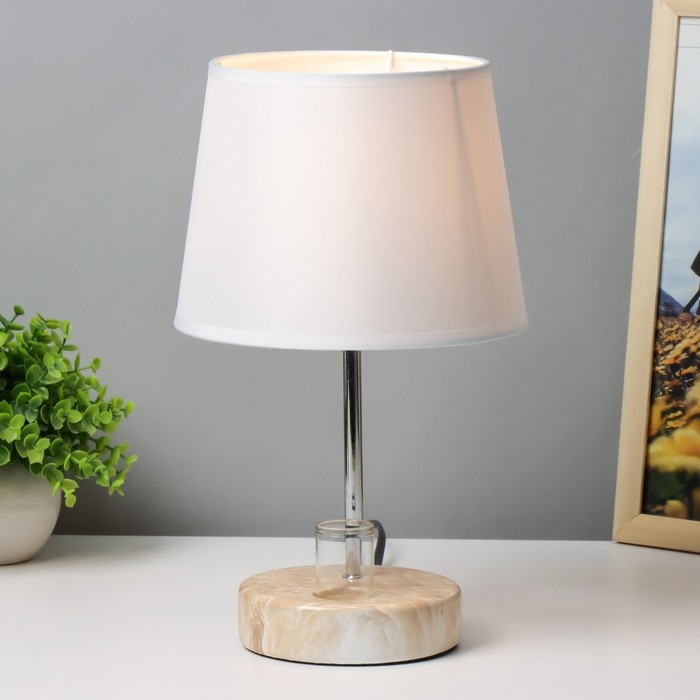 Настольная лампа Настольная лампа "Аэлита" 1х40Вт E14 оранжевый 18х18х31см RISALUX