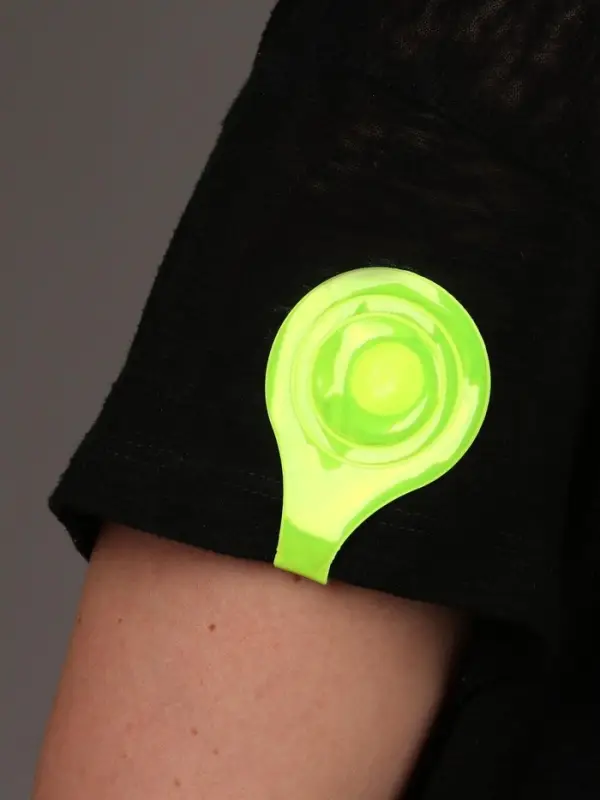 Светоотражающая клипса на магните, 5&times;15 см, жёлтая