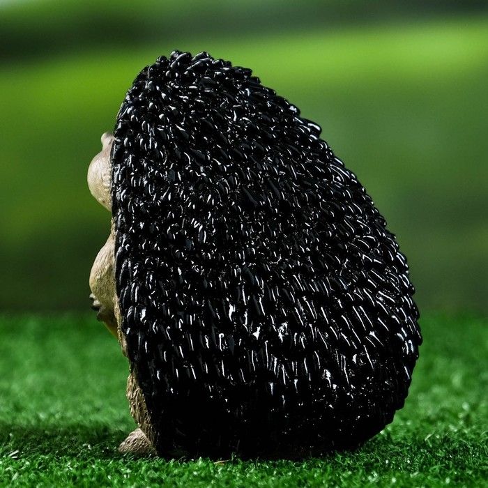 Садовая фигура "Ёжик с яблоком" 15см