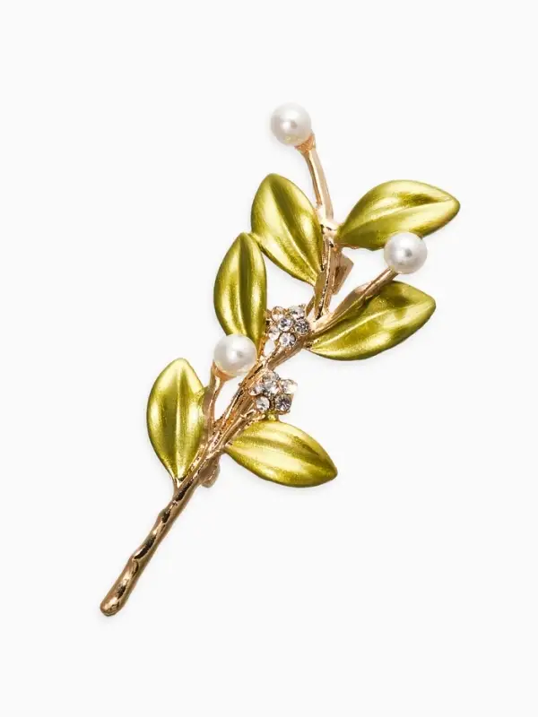 Брошь Брошь "Веточка с жемчугом", цвет бело-зелёный в золоте