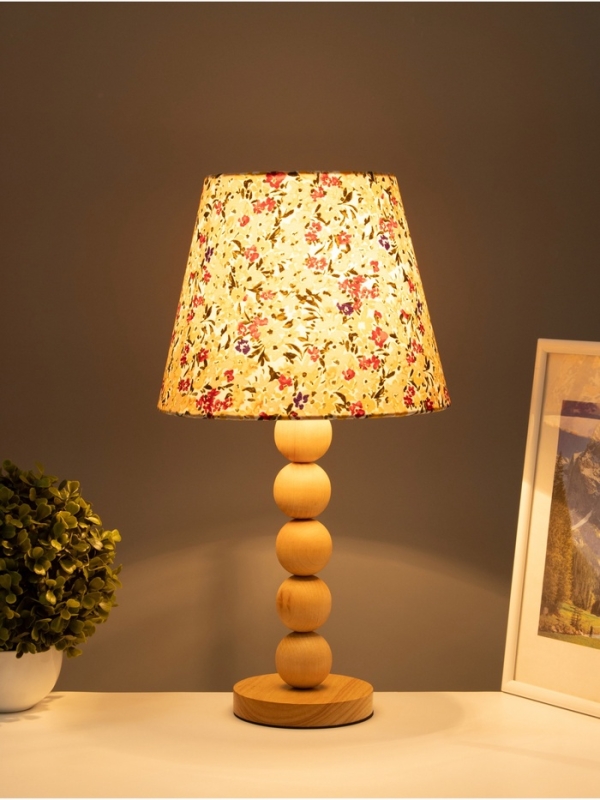 Настольная лампа ЭКО Настольная лампа ЭКО "Бусины" 1х40Вт Е27 светлое дерево 25х25х43см