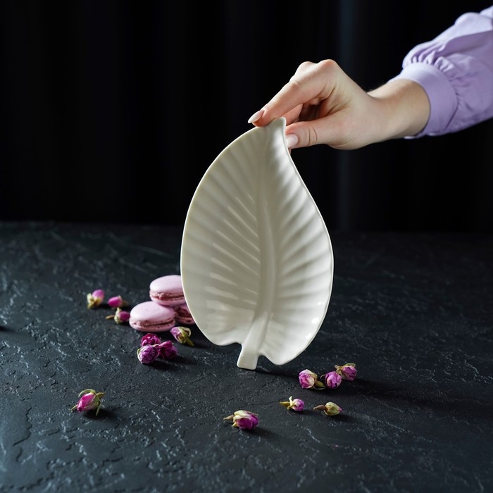 Блюдо сервировочное «Линден», 20×13×2 см, фарфор, белое