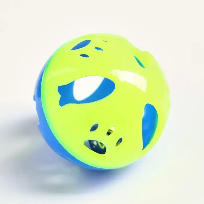 Шарик для кошек с бубенчиком  Шарик для кошек с бубенчиком "Рыбки и лапки", 3,8 см, жёлтый/синий