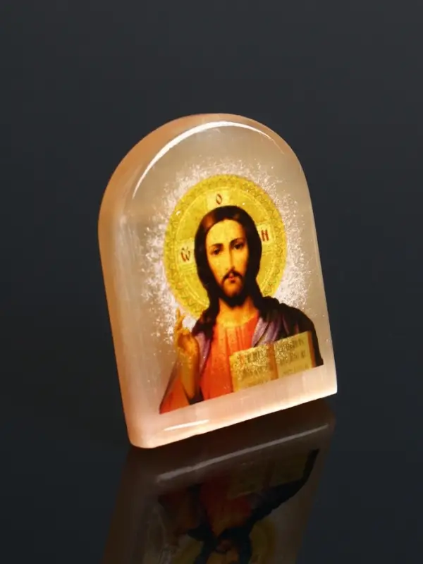 Икона Господь Вседержитель, 6х5 см, селенит Икона Господь Вседержитель, 6х5 см, селенит