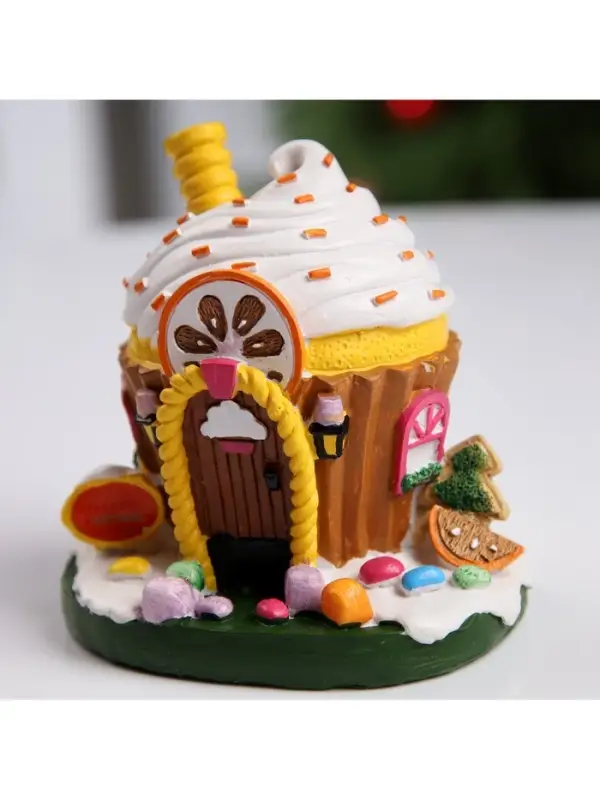 Светодиодная фигура &laquo;Сладкий домик&raquo; 13&times;12&times;9 см, полистоун, от батареек LR44&times;3, свечение тёплое белое