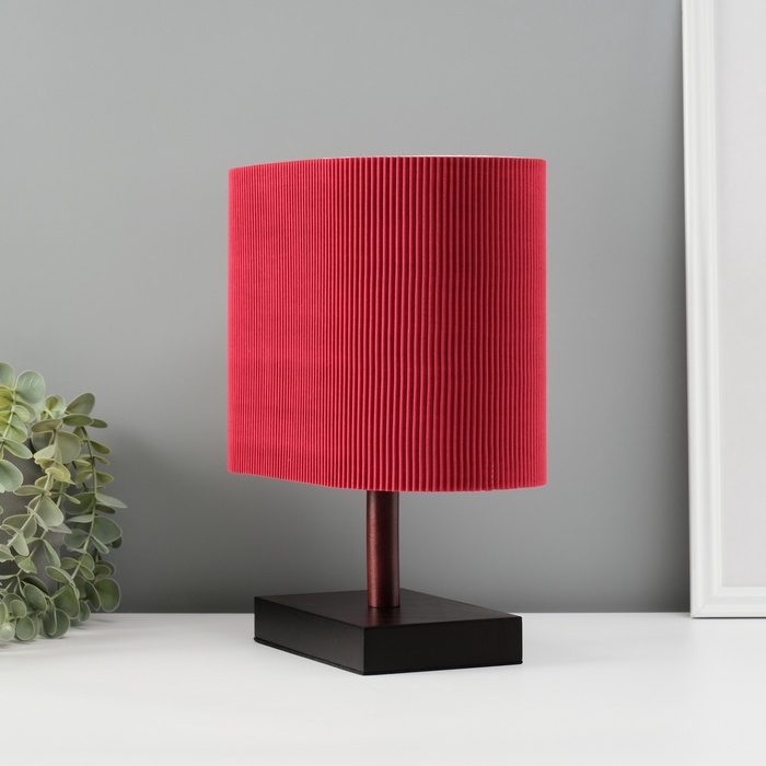 Светильник настольный Светильник настольный "Консул" 1х40Вт Е27 венге/бордовый 25х13х29см