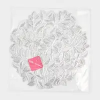 Набор салфеток сервировочных на стол Доляна &laquo;Листья&raquo;, d=38 см, 4 шт., ПВХ, серебристый