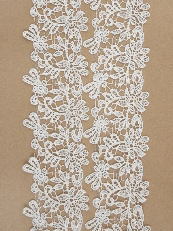Кружево гипюровое, 85 мм, 6.8&plusmn;0.5 м, цвет белый