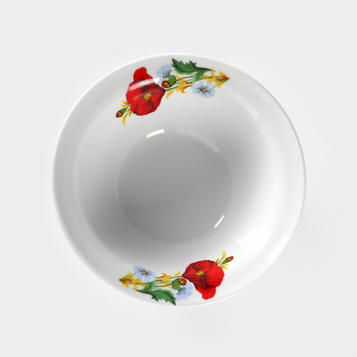 Тарелка фарфоровая «Маки красные», 550 мл, d=17 см Тарелка фарфоровая «Маки красные», 550 мл, d=17 см