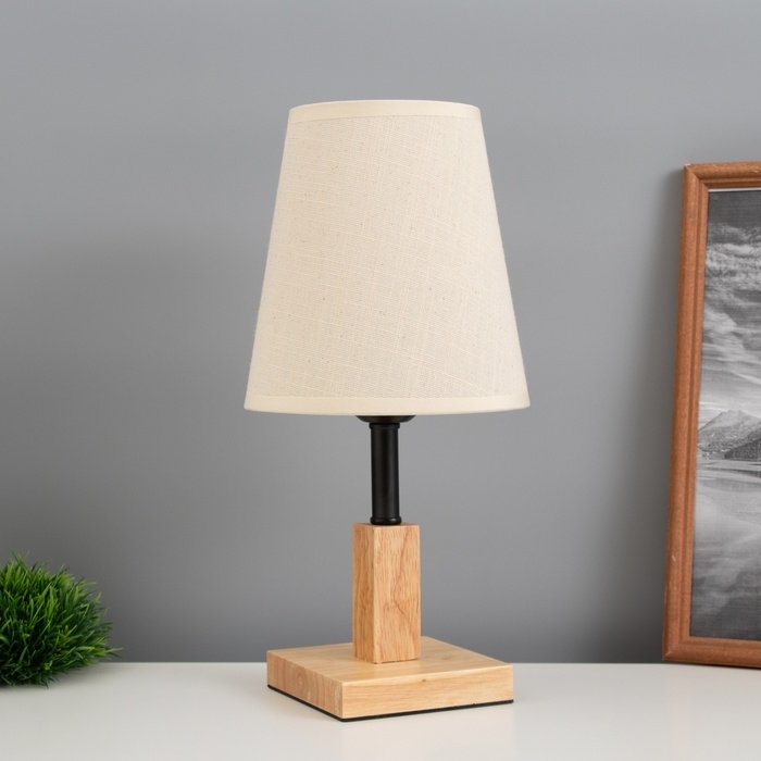 Лампа настольная Лампа настольная "Колд" 1х40Вт Е27 светлое дерево 16х16х34см