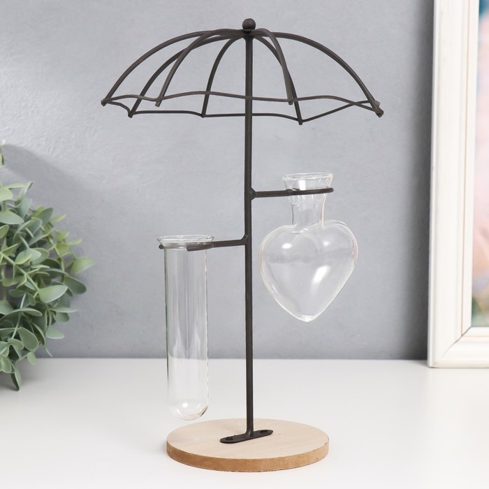 Декор металл, стекло, дерево  Декор металл, стекло, дерево "Сердце под зонтиком" на подставке чёрный 16х12х27 см