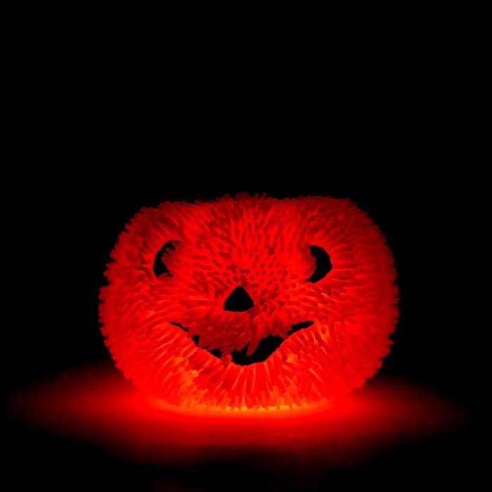 Хэллоуин. Антистресс сквиш мялка «Тыква в шляпе», в шоубоксе Хэллоуин. Антистресс сквиш мялка «Тыква в шляпе», в шоубоксе