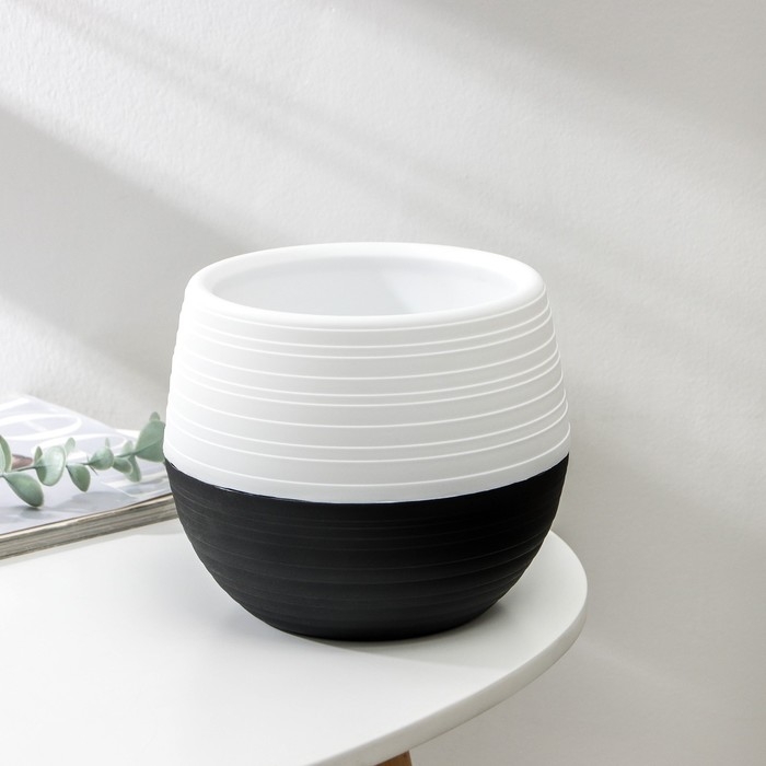 Горшок для цветов с поддоном «Дуэт», 1,5 л, пластиковый, чёрно-белый Горшок для цветов с поддоном «Дуэт», 1,5 л, пластиковый, чёрно-белый