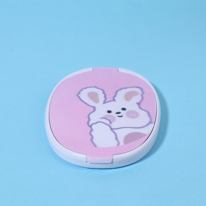 Зеркало складное «Зайка», с расчёской, 6,5 × 9,5 см Зеркало складное «Зайка», с расчёской, 6,5 × 9,5 см